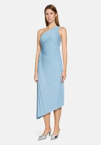 Коктейльное платье