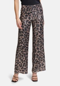 Широкие брюки