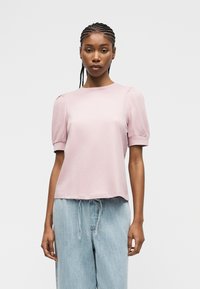 Футболка Футболка