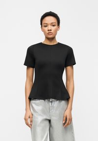 Футболка Футболка