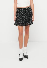 Юбка с воланами