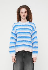 Пуловер в полоску Пуловер в полоску