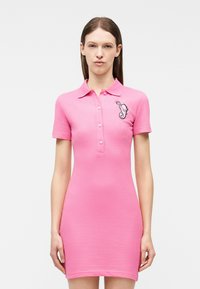 Короткое платье