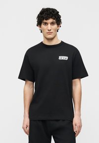 Футболка Футболка