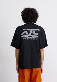 Футболка Футболка