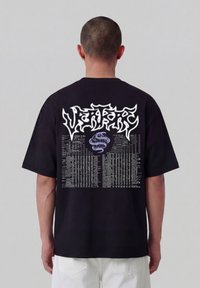 Футболка Футболка