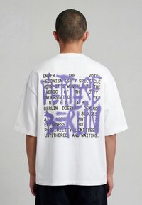 Футболка Футболка