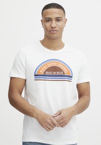 Футболка Футболка