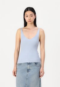 Пуловер без рукавов Пуловер без рукавов