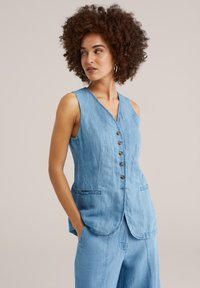 Джинсовая жилетка Джинсовая жилетка