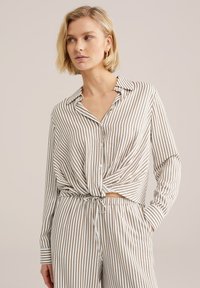 Блузка-рубашка Блузка-рубашка