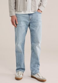 Прямые джинсы Прямые джинсы