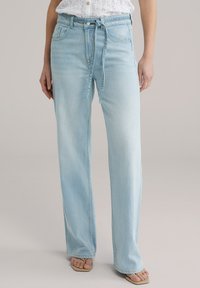 Прямые джинсы Прямые джинсы