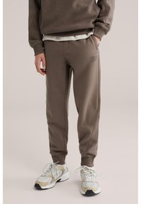 Брюки Брюки