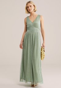 Платье макси