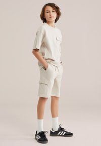 Шорты Шорты