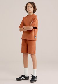 Шорты Шорты