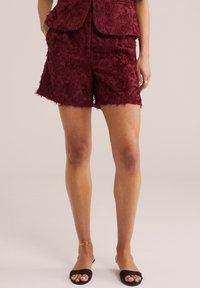 Шорты Шорты