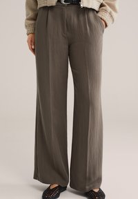 Широкие брюки