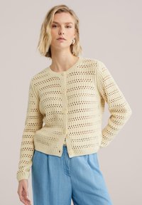 Вязаная кофта Вязаная кофта