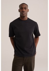 Футболка Футболка