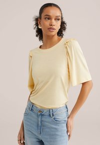 Футболка Футболка