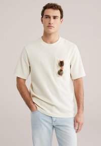 Футболка Футболка