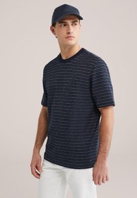 Футболка Футболка