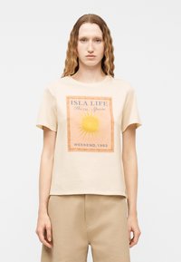 Футболка Футболка