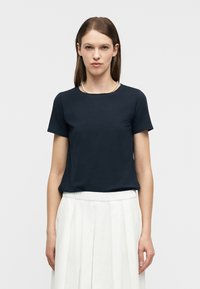 Футболка Футболка