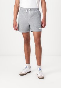 Шорты Шорты