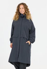 Спортивная куртка