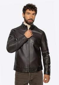 Кожаная куртка