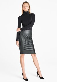 Юбка-карандаш