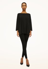 Длинная майка