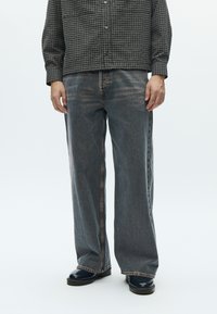 Прямые джинсы Прямые джинсы