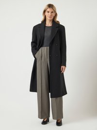 Шерстяное пальто