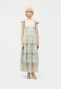 Длинное платье