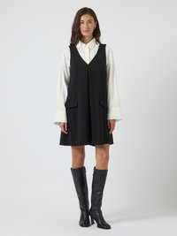 Короткое платье