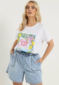 Джинсовые шорты