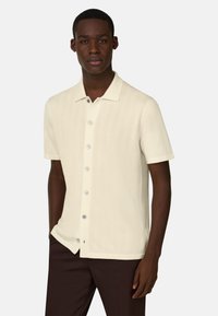 Рубашка с коротким рукавом Рубашка с коротким рукавом