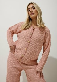 Кардиган Кардиган