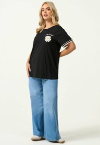 Футболка Футболка