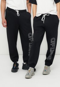 Спортивные штаны Спортивные штаны