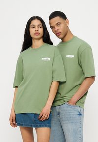 Футболка Футболка