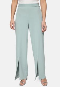 Широкие брюки