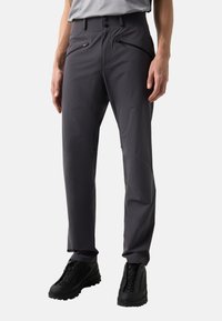 Спортивные штаны