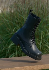 Полусапожки на платформе Полусапожки на платформе