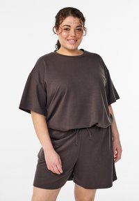 Спортивные штаны