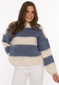 Пуловер в полоску Пуловер в полоску